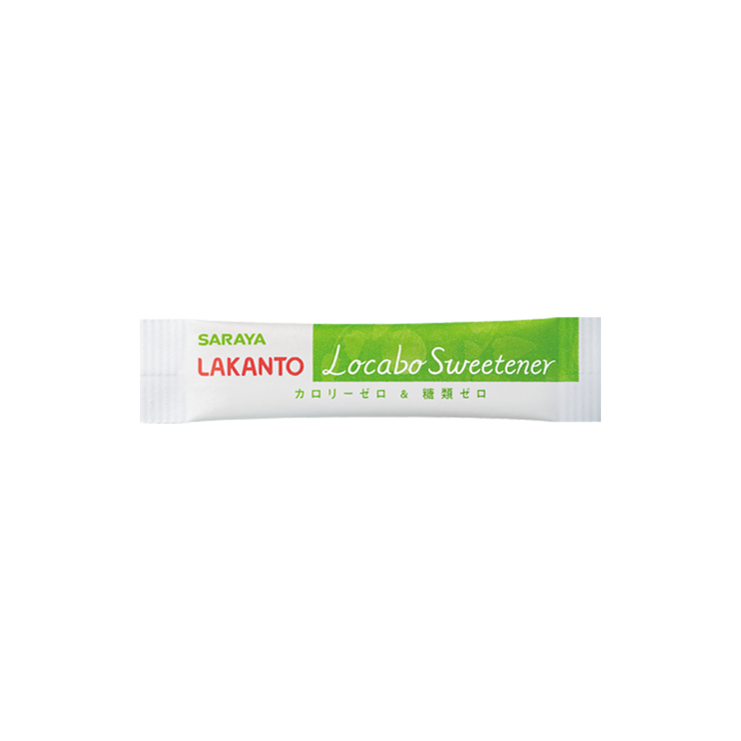 Lakanto Locabo Sweetener 羅漢果代糖獨立小包特寫，適合隨身攜帶加入咖啡、茶或飲品，零糖零負擔｜Close-up of Lakanto Locabo Sweetener single stick packet, designed for easy use in coffee, tea or drinks with zero sugar impact